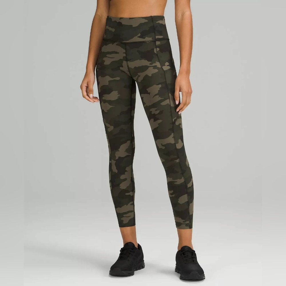 NWT Lululemon Fast and Free HR Tight 25" camo leggings